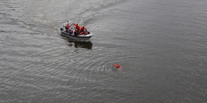 В Ленобласти мужчина застрял на острове Новоладожского канала